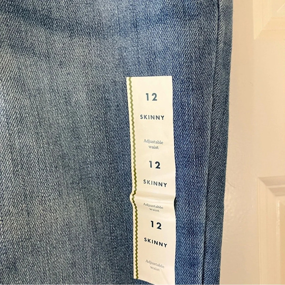 🐱 NWT Cat & Jack Girl’s Ultimate Stretch Mid Rise Skinny Light Blue Jeans (12) - Picture 3 of 5